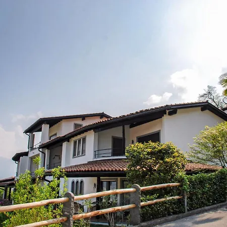 Miralago - Utoring Apt- B12 By Interhome