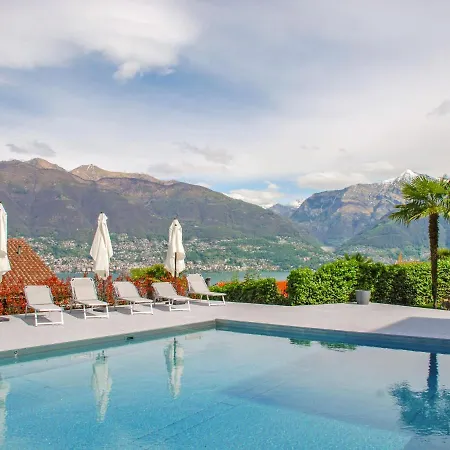 Miralago - Utoring Apt- B12 By Interhome