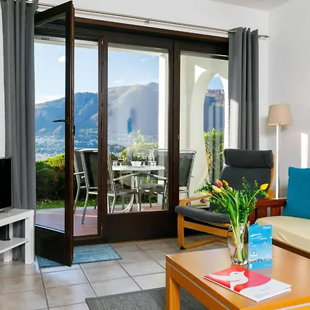 Miralago - Utoring Apt- B12 By Interhome *