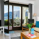 Miralago - Utoring Apt- B12 By Interhome *